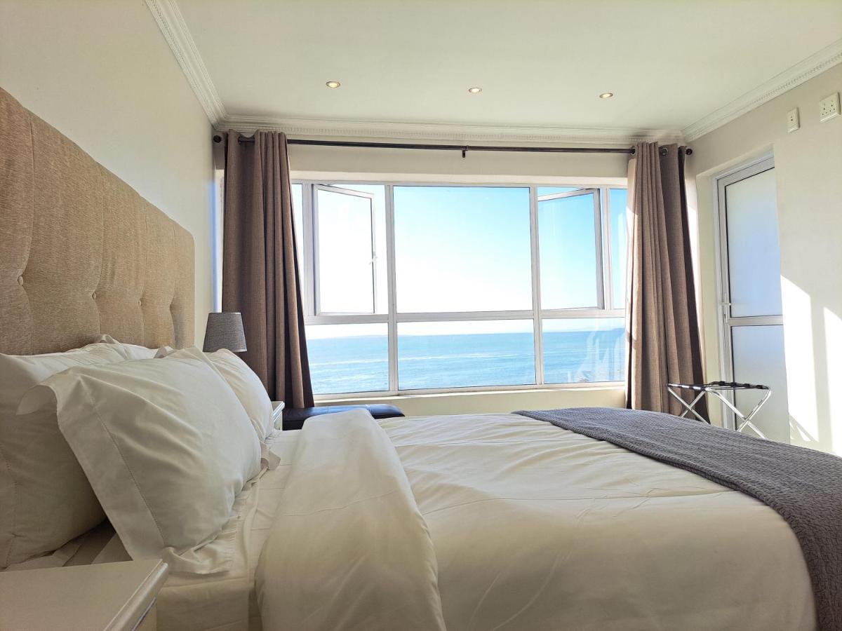 3 Bedroom Sea Facing Family Apartment Cape Town Moullie Point Bagian luar foto