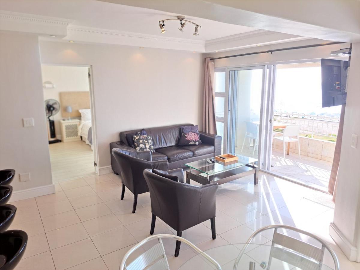 3 Bedroom Sea Facing Family Apartment Cape Town Moullie Point Bagian luar foto
