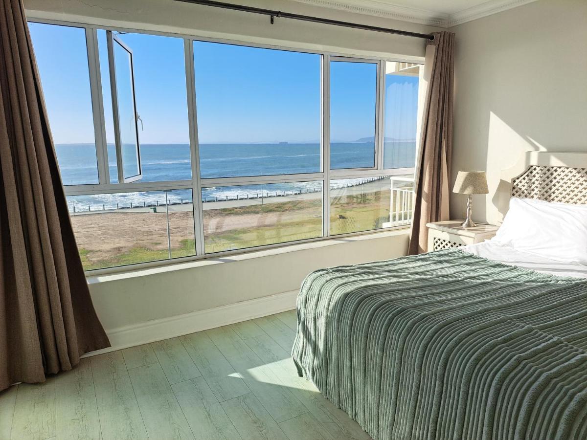 3 Bedroom Sea Facing Family Apartment Cape Town Moullie Point Bagian luar foto