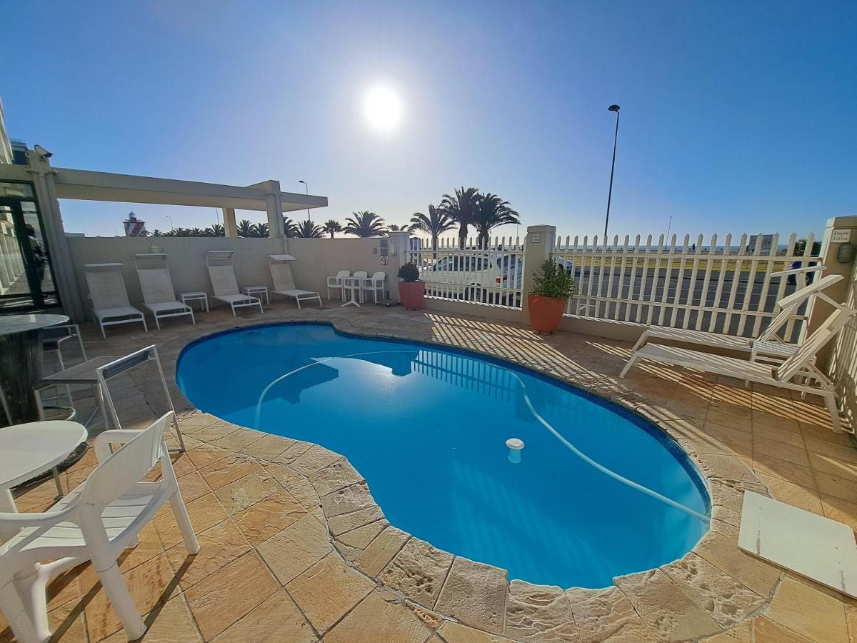 3 Bedroom Sea Facing Family Apartment Cape Town Moullie Point Bagian luar foto